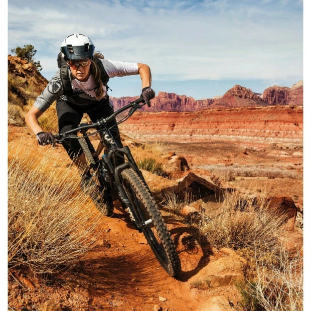 Casque Abus Montrailer Orange Et Noir 6 Casque Abus Montrailer Orange Et Noir – Image 4